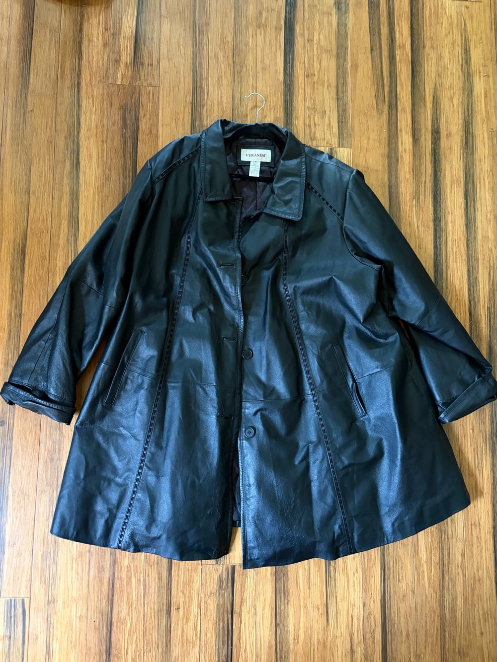 Veranesi Black Leather Single-Breasted Jacket
